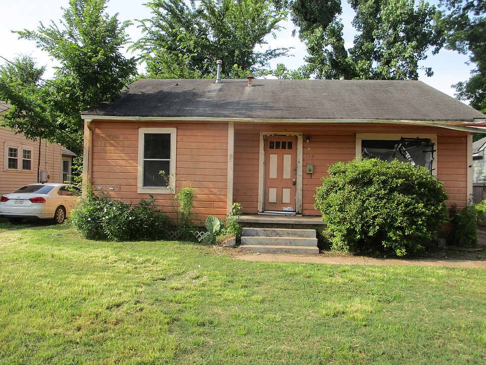 1st image of 219 E Slattery Blvd