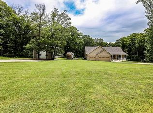896 Honeyridge Rd, Catawissa, MO 63015