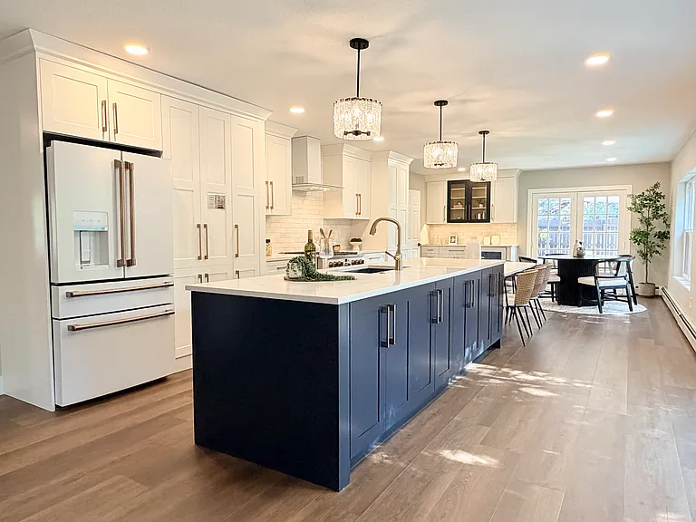 Large modern kitchen, big island includes seating area