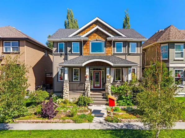 123 W Prestwick Mnr SE, Calgary, AB T2Z 4S7