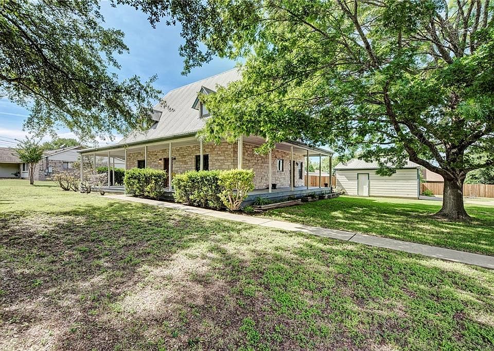 1st image of 114 Meadow Woods Dr