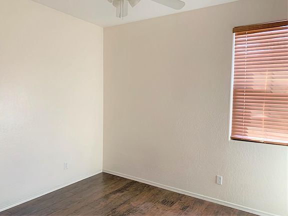 5th image of 3290 E Lark Dr
