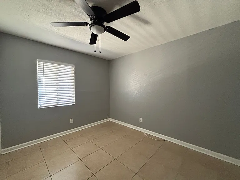 44303 Beech Ave — Photo 18