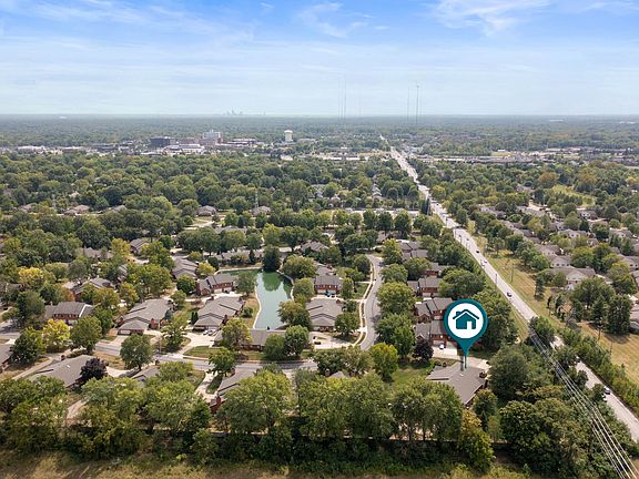3rd image of 9352 Golden Oaks W