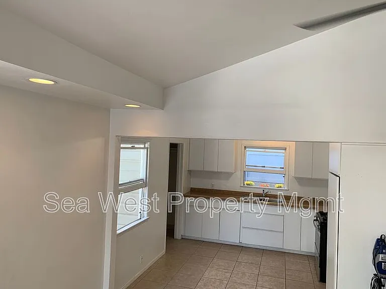 123 W Jason St #C — Photo 3