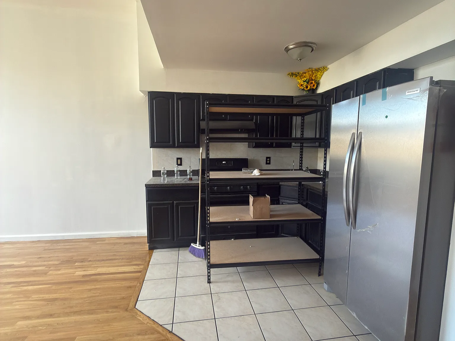 2305 Central Ave — Photo 3