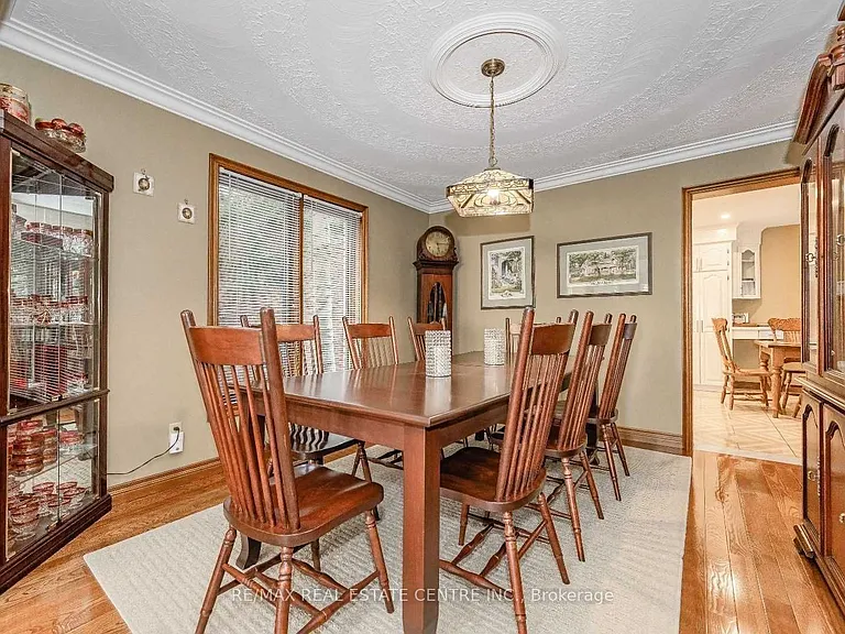 28 Walnut Dr — Photo 15