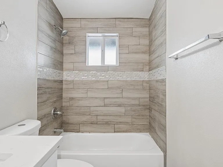 449 N Williams — Photo 26