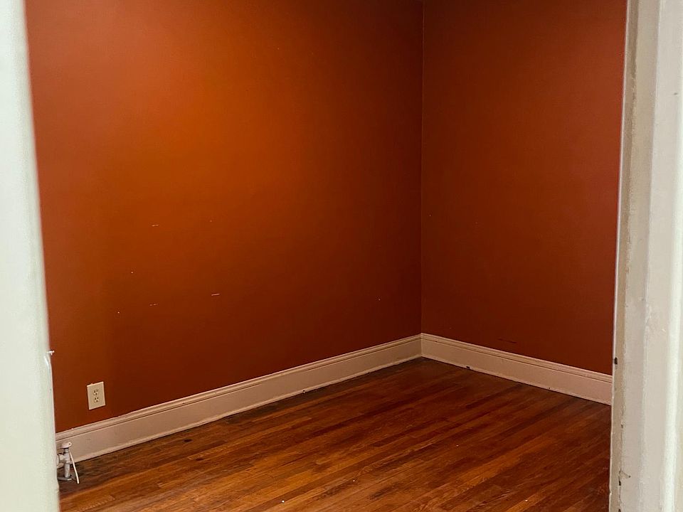 1st image of 36 Peyster St #1