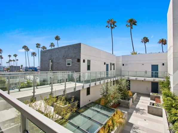 The Stanford West, 3008 Santa Monica Blvd APT 101, Santa Monica, CA 90404