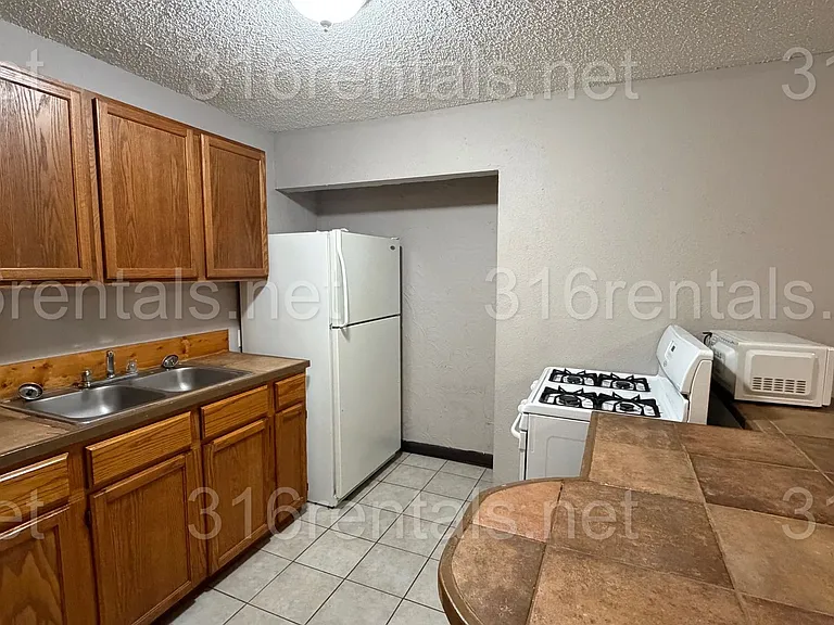Forest Park Apartments — Photo 27
