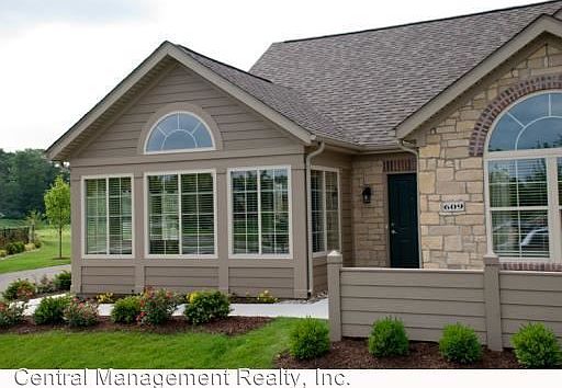1st image of 828 Dublin Dr