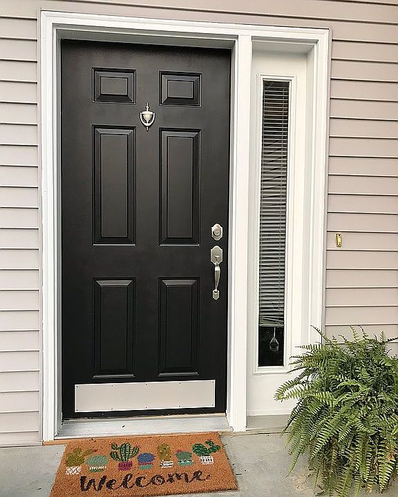 1st image of 897 Homestead Ct