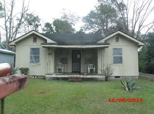 415 9th St SW, Moultrie, GA 31768