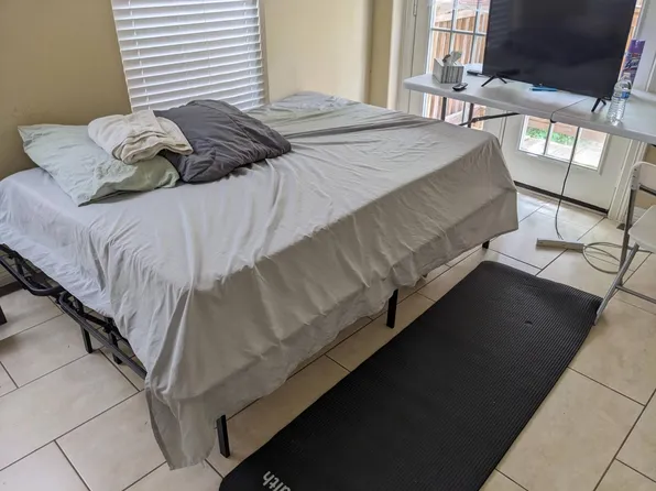 5723 Kiam St, Houston, TX 77007