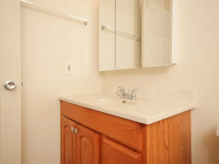 Waverly House — Photo 11