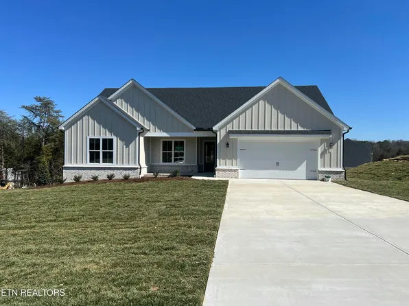 222 Limelight Ln, Lenoir City, TN 37772