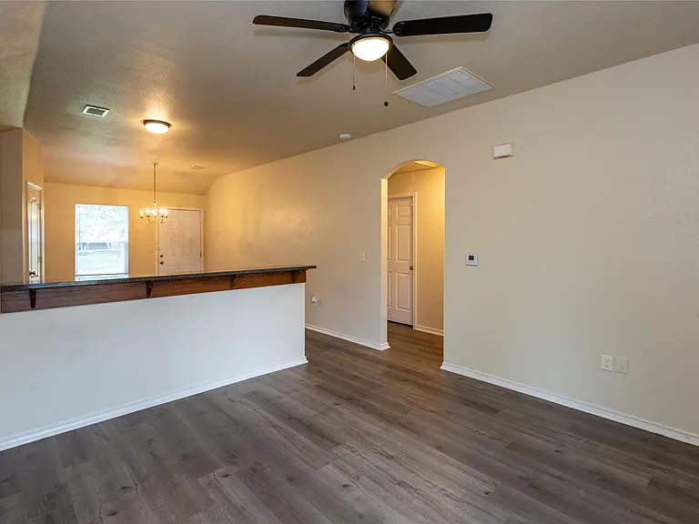 3940 Scranton St — Photo 10