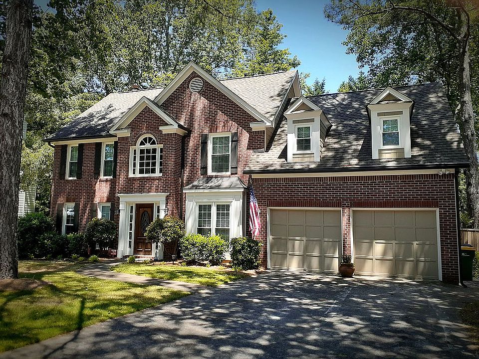 1st image of 637 Radford Cir