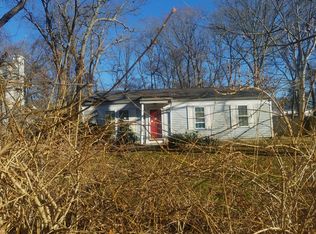 7 Koren Ln, Middle Island, NY 11953