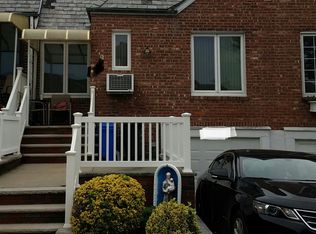 6817 60th Rd, Maspeth, NY 11378