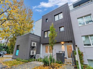 1685 Lakewood Dr, Vancouver, BC V5N4T1