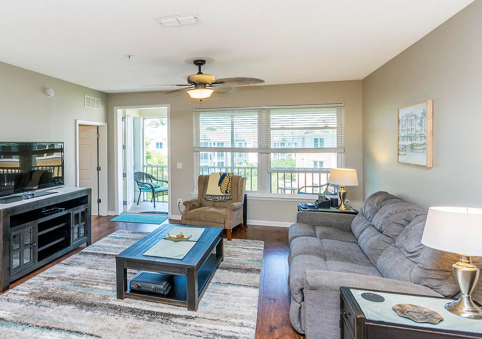 2 bed, 2.0 bath, 1126 sqft, $1,750 — Photo 2