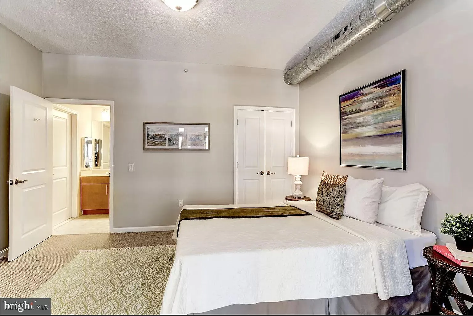 1390 Kenyon St NW — Photo 3