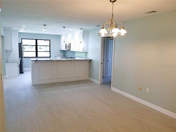 4th image of 3800 Bermuda Ct