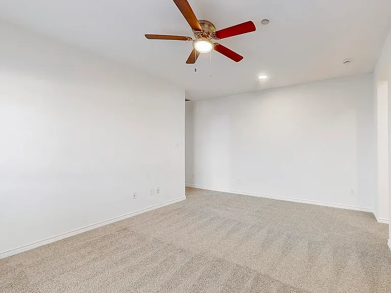 6818 Cortona Ln — Photo 22