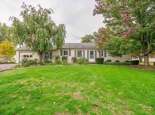 55 Navajo Cir, Henrietta, NY 14467
