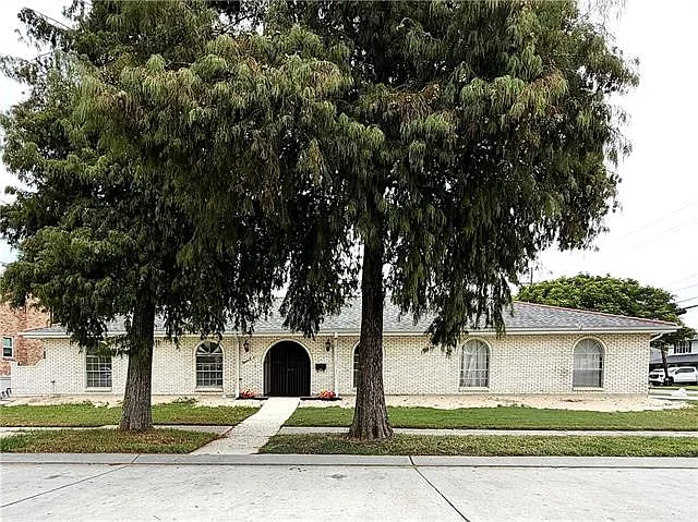 1601 Elizabeth Ave