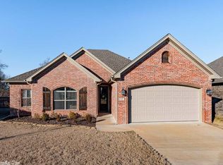 232 Nantucket Loop, Maumelle, AR 72113