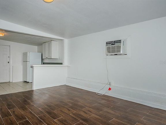 4th image of 930 17th St N