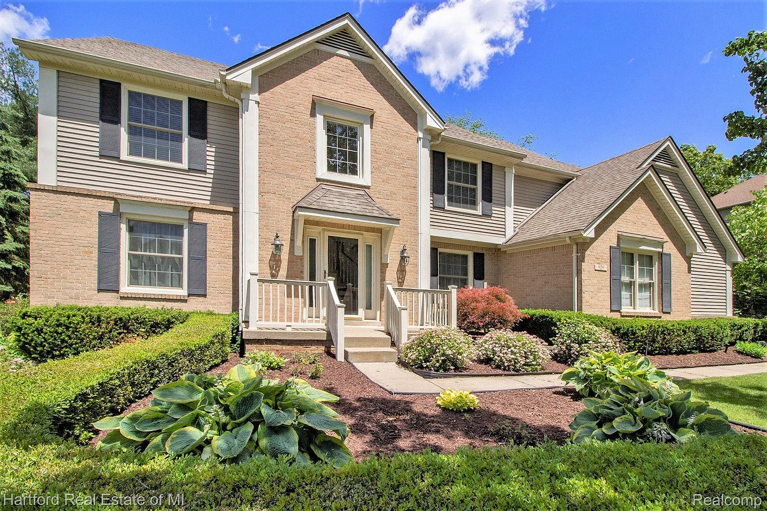 929 Winding Way photo 1