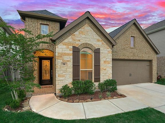 2nd image of 216 Clementine Ct
