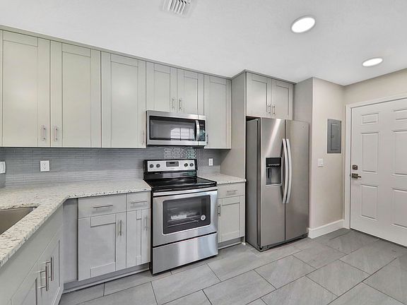 4th image of 11422 Squire Way Ln