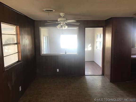 3rd image of 607 E Smith Ave