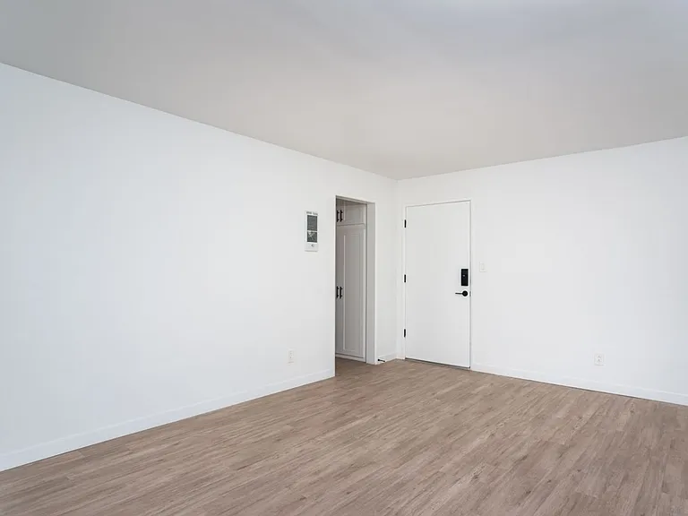 Star North Apartments — Photo 6