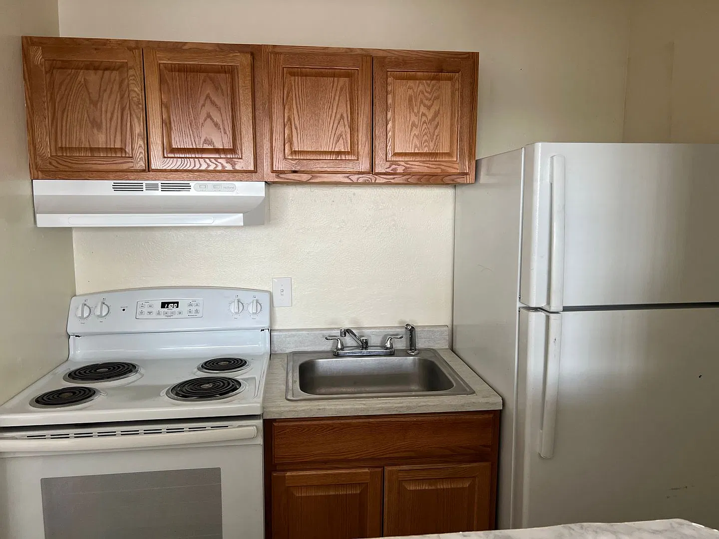 Zuni Princess Apartments — Photo 1