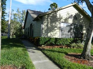 2350 Bentley Dr, Palm Harbor, FL 34684