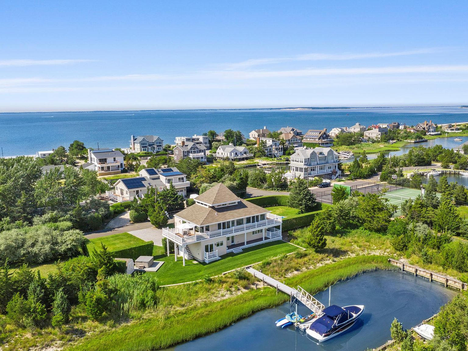 20 Sandgate Ln, Southampton, NY 11968 Zillow