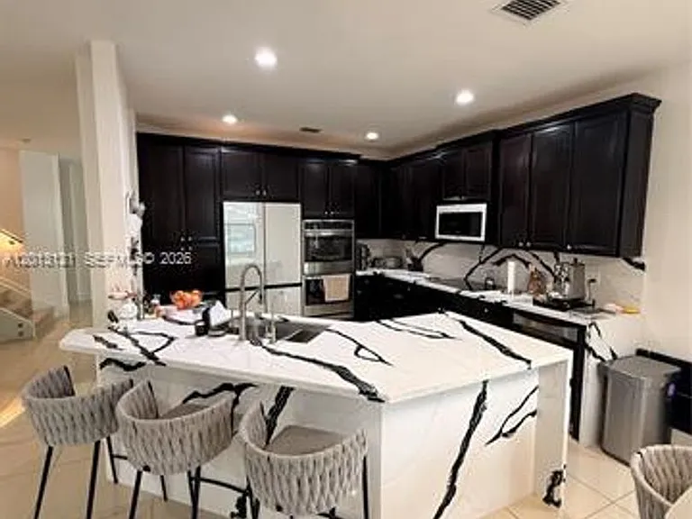 8640 NW 101st Pl — Photo 11