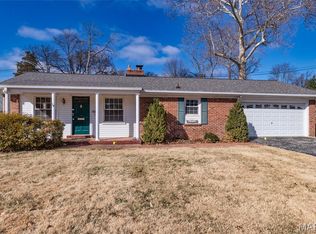 1031 Glenway Dr, Saint Louis, MO 63122