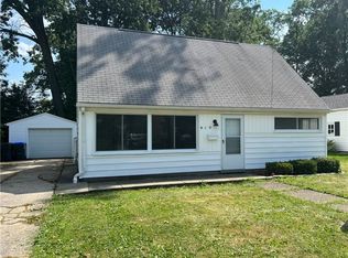 910 Broadway St E, Cuyahoga Falls, OH 44221