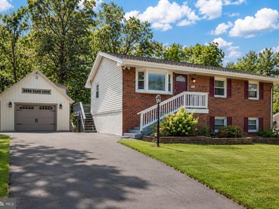 904 E Roanoke Rd, Sterling, VA, 20164