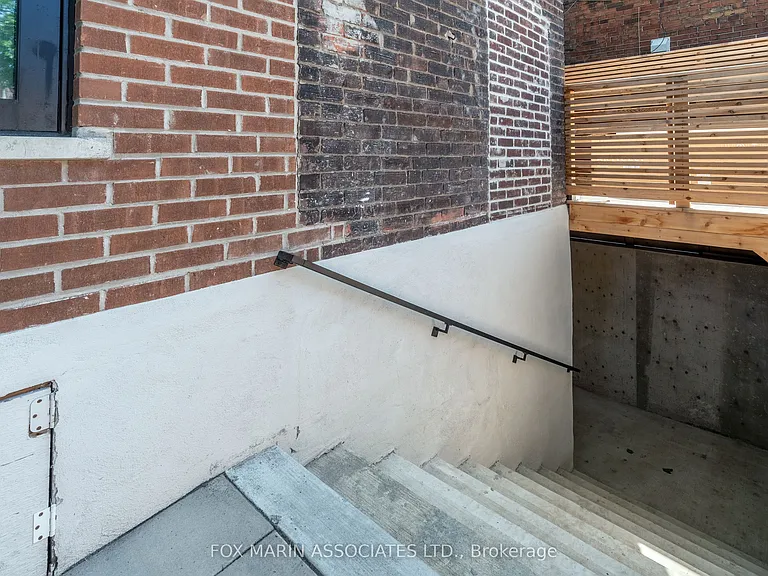 334 Shaw St #LOWER — Photo 29