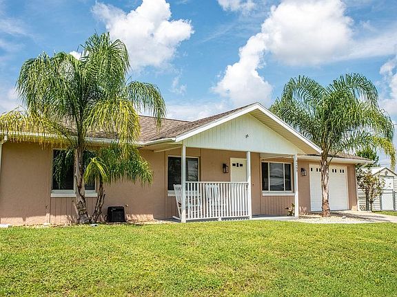 3rd image of 4269 E Gloria Dr