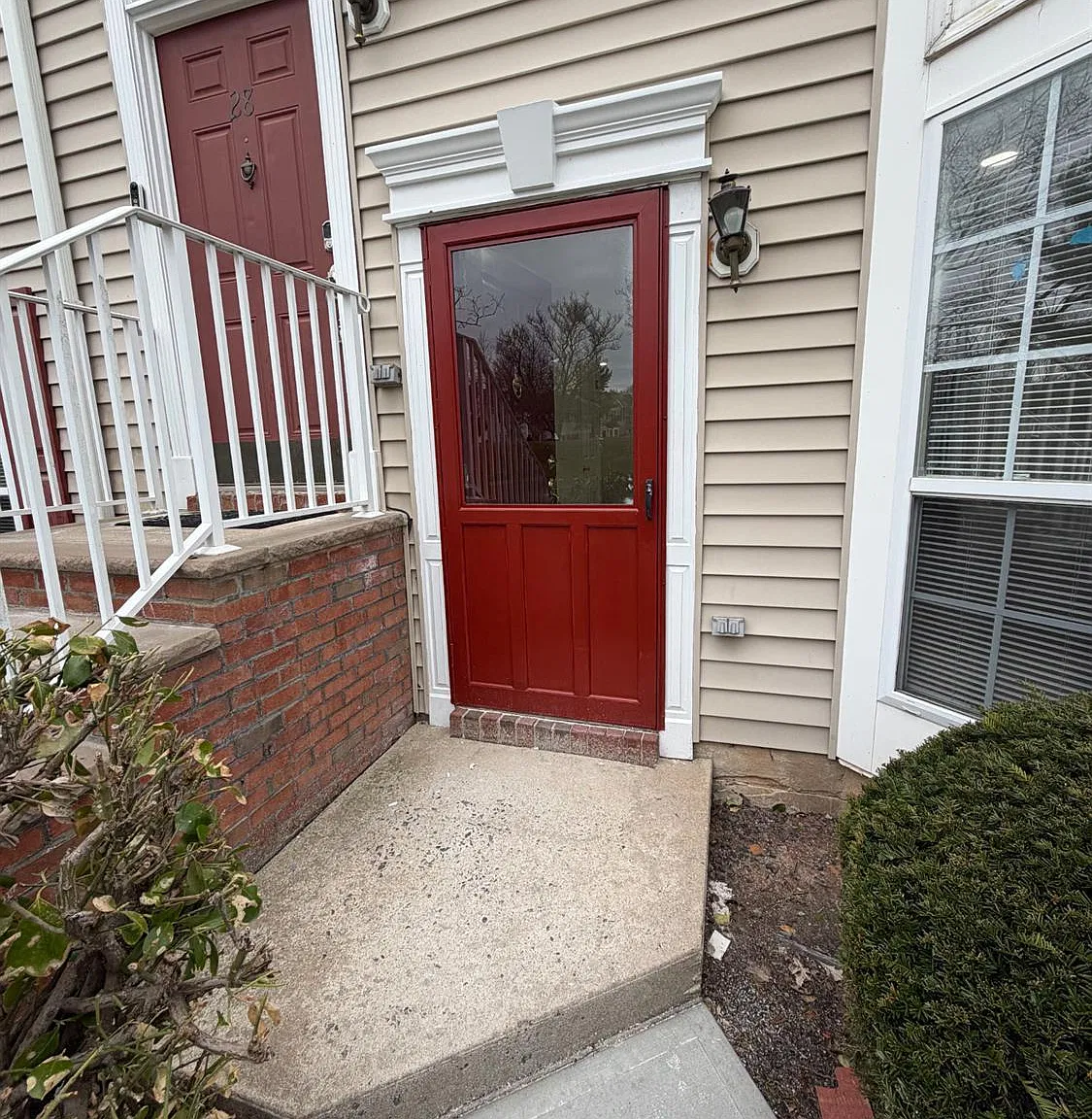 3 bed, 2.0 bath, 1489 sqft, $2,900 — Photo 2