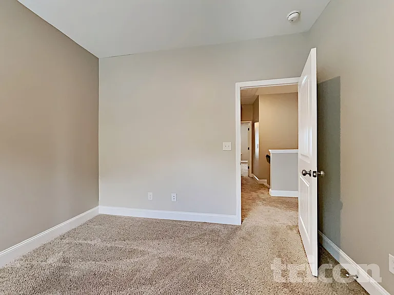 115 Orchard Ln — Photo 21